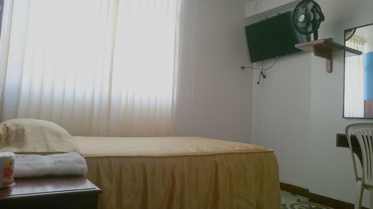 Hotel Cancun Jaén Esterno foto